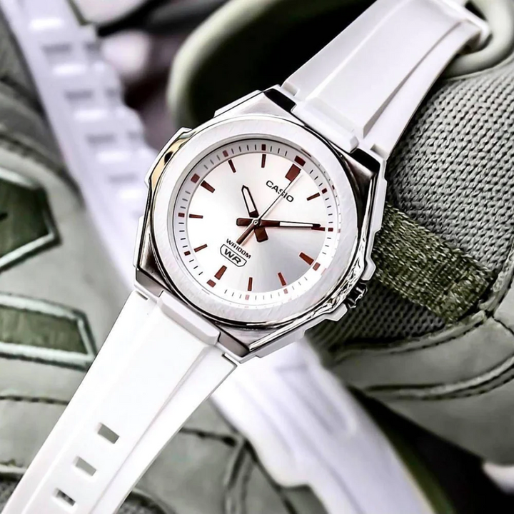 Casio LWA 300H 7E Timeplanet